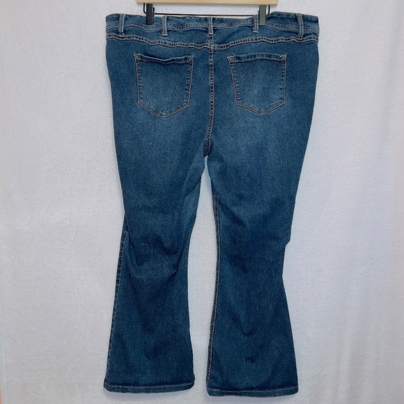 Torrid Women's Blue Boot Cut Jeans - Picture 8 of 8
